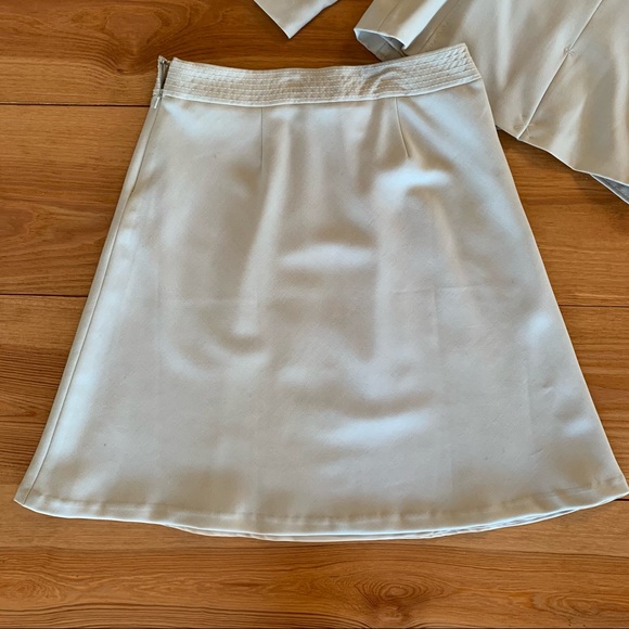 Ann Taylor 2 Piece Beige Suit Jacket and Skirt - Picture 10 of 16